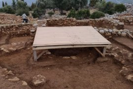 Beçin'de Beylikler Dönemi Seramik Fırınları Bulundu