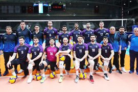 Voleybolcularımız İlk Maçı Kazandı..