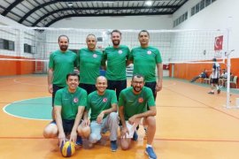 24 Kasım Öğretmenler Günü Voleybol Turnuvası başladı