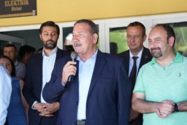MİLAS BELEDİYE BAŞKANI FEVZİ TOPUZ PERSONELLE BAYRAMLAŞTI