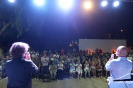 BOĞAZİÇİ’NDE ŞİİR VE MÜZİK EŞLİĞİNDE SANAT DOLU BİR AKŞAM YAŞANDI