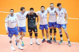 Voleybolcularımız İlk Maçı Kazandı..