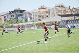 Turnuva üçüncüsü Milas Anadolu Lisesi