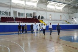 Milas Kapalı Spor Salonu, halen tamamlanmayı bekliyor!