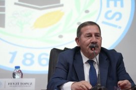 Belediye Başkanı Topuz:  “OLMAMASI GEREKEN BİR OLAYDI…”  “FİRMA YAĞMUR SUYU HATLARINA ZARAR VERMİŞ…”  “MİLAS’IN HER MAHALLESİNDE BİR KAZI VAR…”  “ŞANTAJ MAHİYETİNE DÖNÜŞTÜRÜLÜRSE…”