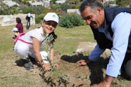 Orman Haftası’nda zeytin fidanları topakla buluştu