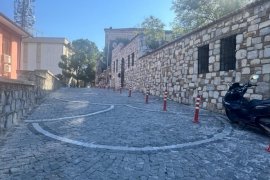 PTT Merkez Önündeki Uncular Caddesi, Hadi Eskişar Konağı Restorasyonu Nedeniyle Kapalı