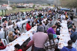 Romanlar Günü’ne özel iftar yemeği