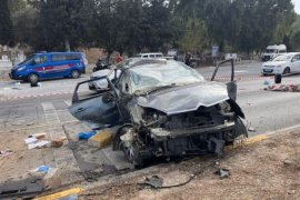 Taklalar atan otomobil karşı şeride geçti: 1 ölü, 3 yaralı