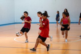 Yıldız Kızlar Salon Futbolu İle Tanıştı