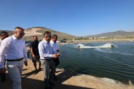 Vali Akbıyık, Milas’ta Su Ürünleri Tesislerini ve Topraksız Tarım Bölgesini İnceledi