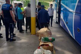 Büyükşehir Zabıta Ekipleri 176.5 Kg Midyeye El Koydu
