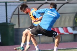 Milas Takımları Zirve ve Play-Off Yarışında Sahada