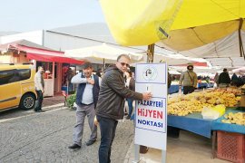 Maskeyi taktı, denetlemeye çıktı