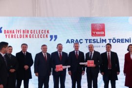 TBB’den Milas Belediyesi’ne Paletli Ekskavatör Hibesi