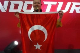 Suna Dilber'den Uluslararası Şampiyonluk!