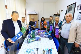 100 Yaş Evi üyelerinden sokak hayvanları için örnek davranış