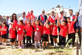 İlköğretim Haftası’nda Protokole Miniklerden Büyük İlgi