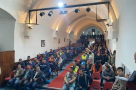 Tes-İş ve Maden-İş’ten Açıklama:  “FEVZİ TOPUZ; GİTTİĞİNİZ YERE KADAR VARIM HER ZAMAN YANINIZDAYIM BİRLİKTE YÜRÜYECEĞİZ” dedi..