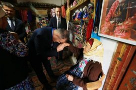 Vali Akbıyık Milas’ta Talepleri Yerinde Dinledi