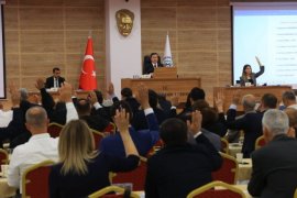 Başkan Aras; “Öğrenciler için 1 TL’ye düşürdüğümüz sefer ağını genişletiyoruz”