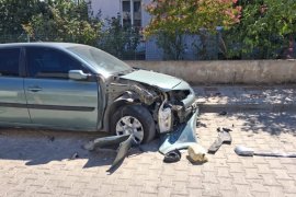 İş Makinesi 7 Araca Çarptı, Şans Eseri Yaralanan Olmadı