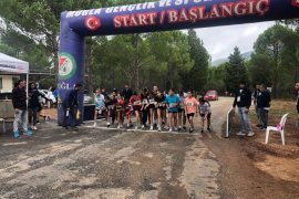 Atletizm sporcuları başarıdan başarıya koşuyor  