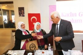 Büyükşehir, 8 Mart’ta Hiç Sinemaya Gitmeyen Kadınları Sinema İle Buluşturdu