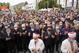 FATMA GİRİK SON YOLCULUĞUNA UĞURLANDI