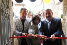BAŞKAN TOPUZ SELİMİYE PAZARI’NI ZİYARET ETTİ