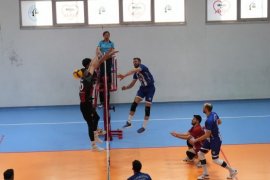 Milas Belediyespor liderliğini koruyor