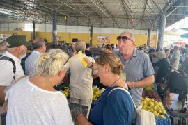 Milas’ta Vatandaşlara Broşür Dağıtıldı, 14 Eylül’e Davet Edildi