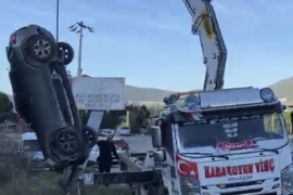 Milas Ofis Kavşağı’nda Yine Kaza: Araçlar Savruldu, Biri Kanala Uçtu