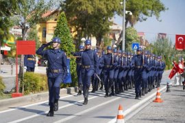 “Türk Ulusu, 30 Ağustos Zafer Bayramımız kutlu olsun”