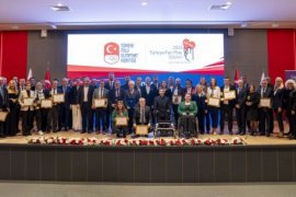 Altın Kızlar Türkiye Şampiyonu