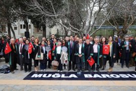 Muğla'da Avukatlar Oturma Eylemiyle Protesto Düzenledi