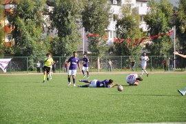 Yeni Milasspor Karaova ile Beçin Gençlik Dalyansporla Oynuyor