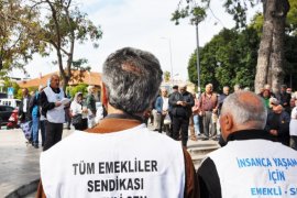 EMEKLİLER ŞEHİR PARKI’NDAN HAYKIRDI: “BIÇAK KEMİKTE”