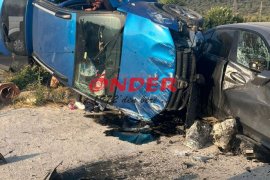 Otomobil Kayalarla Birlikte Otoparka Savruldu: 5 Yaralı