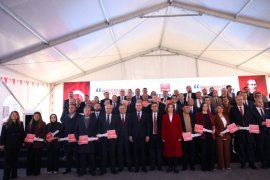 TBB’den Milas Belediyesi’ne Paletli Ekskavatör Hibesi