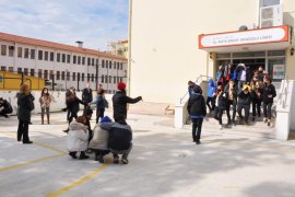 Türkiye’de eş zamanlı deprem tatbikatı yapıldı