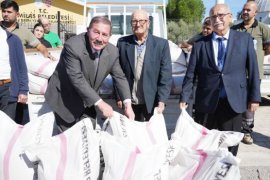 Milas Belediyesi, Üreticilere 4 Bin 275 Kilo Buğday Tohumu Dağıttı