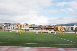 Milas Gençlik Spor 17 takımı güçlü rakibini 1-0’la geçti