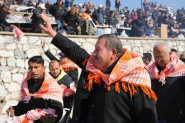 Pehlivan Develer Arenada Kozlarını Paylaştı