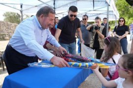 Beçin Kalesi'nin Taş Duvarlarında Çocuk Kahkahaları Yankılandı