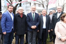Cumhur Uzun,  “Ayağa Kalk Türkiye, Millet Geliyor, Cumhuriyet Halk Partisi geliyor.’’