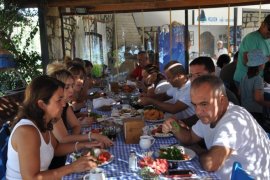 Milas Dağcılık Kulübü Üyeleri Sezon Öncesi Kahvaltıda Buluştu