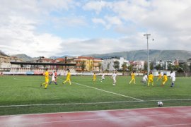 Milas Gençlik Spor 17 takımı güçlü rakibini 1-0’la geçti