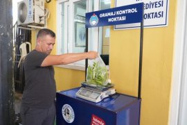 MİLAS BELEDİYESİ ZABITASINDAN GRAMAJ VE ETİKET KONTROLÜ