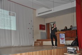 Özge Kolejinden Öğrenci ve Velilere Yönelik Seminer